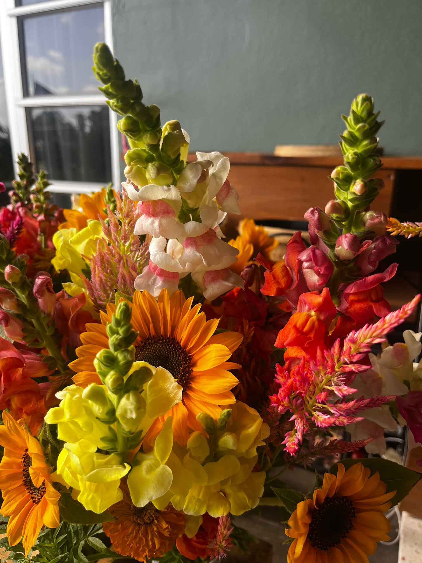 Mother’s Day Mason Jar Bouquet