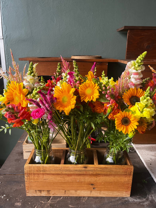 Mother’s Day Mason Jar Bouquet
